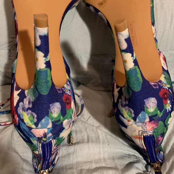 NEW Vince Camuto Celia Heels🔥 - Picture 9 of 10